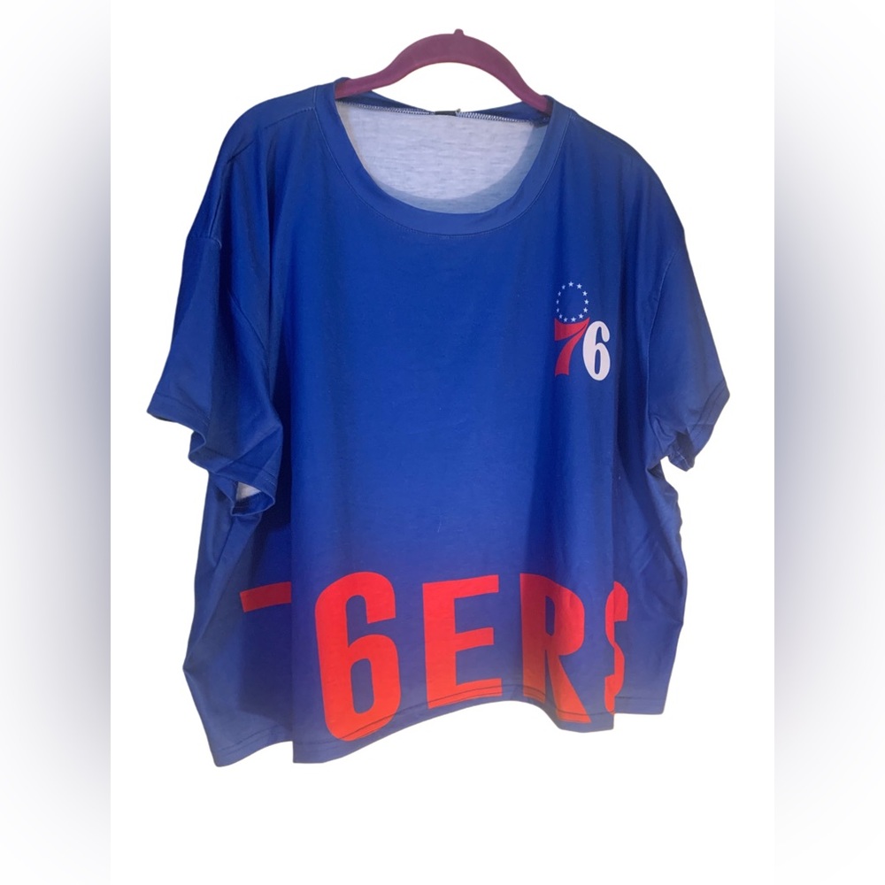 Genuine NBA Philadelphia 76ers 2XL ladies T shirt